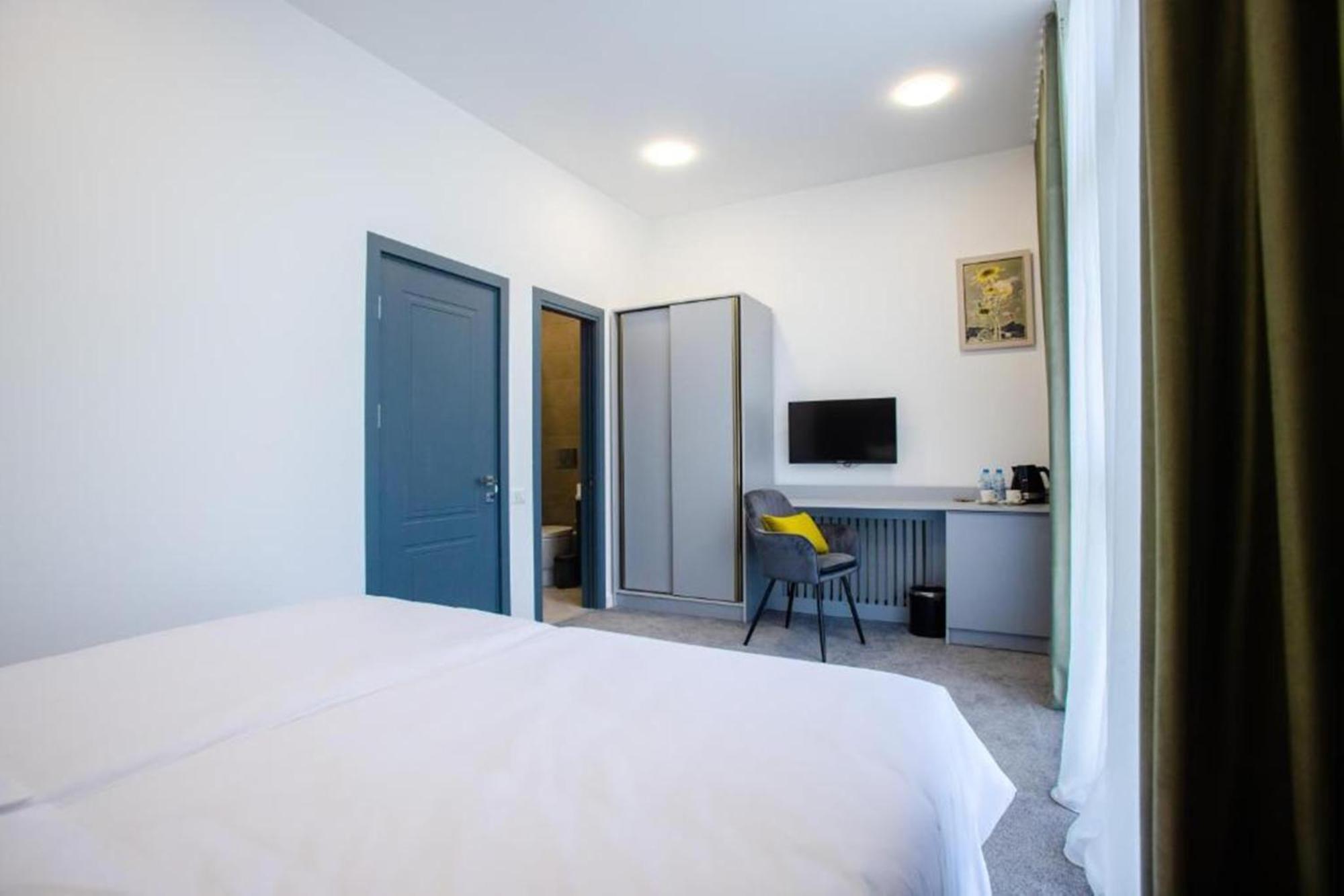 Benefice Hotel 耶烈万 外观 照片